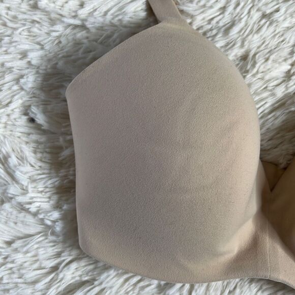 Wacoal How Perfect Contour Wireless Tshirt bra in Nude 852189 size 32DD - Picture 3 of 5